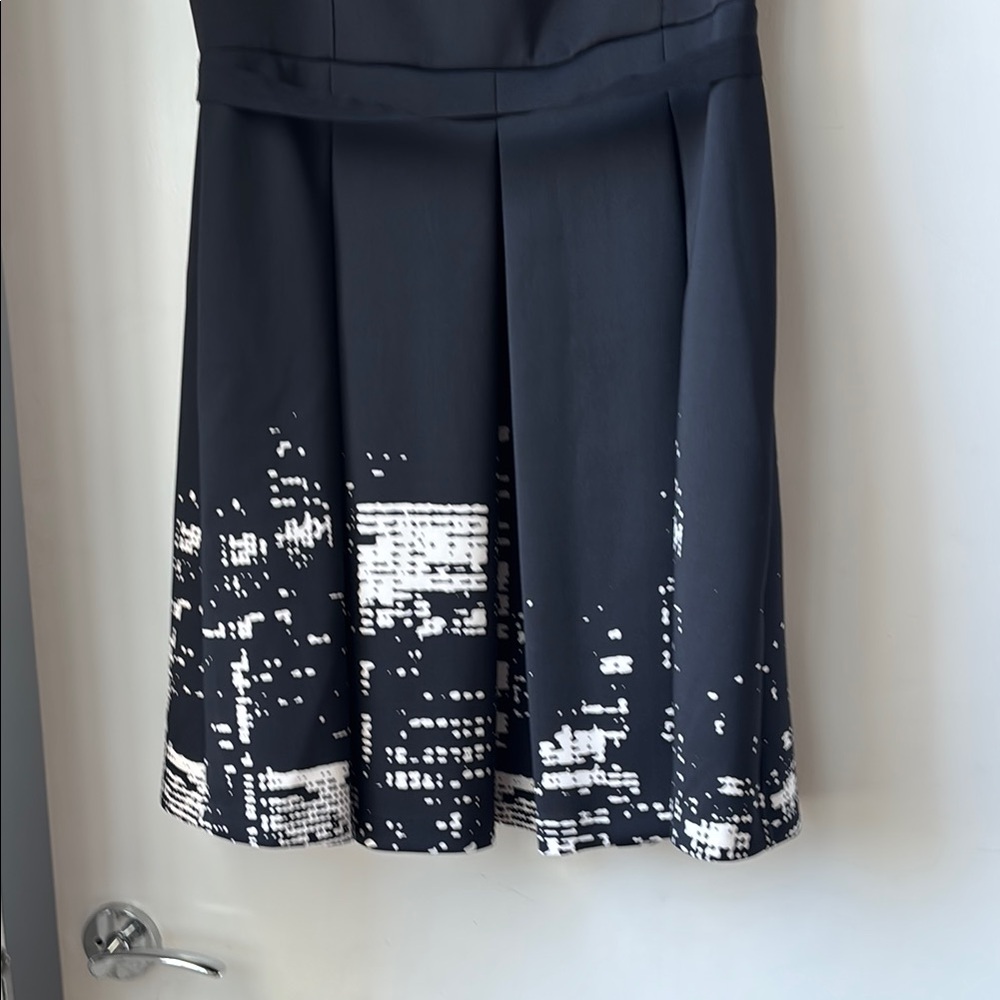 Elie Tahari Urban Print Black and White Midi Dress